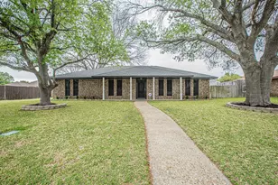 911 Cambridge Dr, Duncanville, TX 75137 - Photo 3