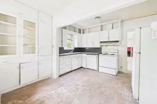 224 S Pinkerton St, Athens, TX 75751 - Photo 9