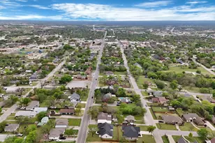 905 N Trinity St, Decatur, TX 76234 - Photo 7