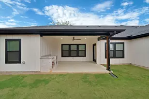 905 N Trinity St, Decatur, TX 76234 - Photo 39