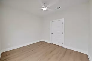 905 N Trinity St, Decatur, TX 76234 - Photo 37