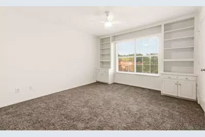 5200 Martel Avenue #18D, Dallas, TX 75206 - Photo 9