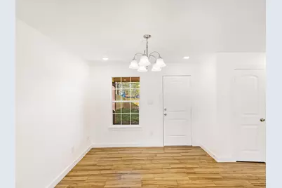 7245 Van Natta Lane, Fort Worth, TX 76112 - Photo 9