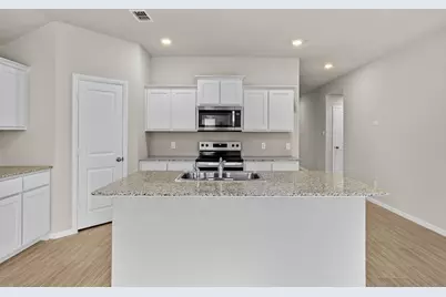 541 Marsh Street, Cleburne, TX 76033 - Photo 11