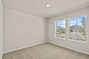 541 Marsh St, Cleburne, TX 76033 - Photo 3