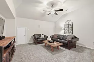 912 Hartford Ct, Roanoke, TX 76262 - Photo 27