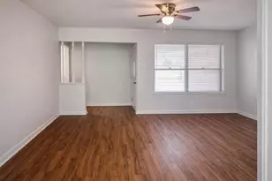 913 Patricia Dr, Sherman, TX 75090 - Photo 9