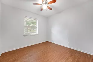 913 Patricia Dr, Sherman, TX 75090 - Photo 5