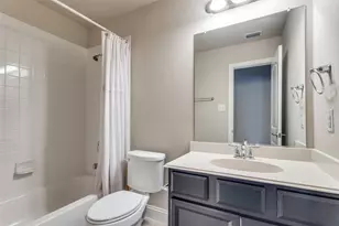 416 Hunt Dr, Lewisville, TX 75067 - Photo 23