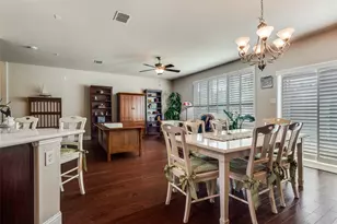 416 Hunt Dr, Lewisville, TX 75067 - Photo 11