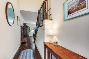 416 Hunt Dr, Lewisville, TX 75067 - Photo 5