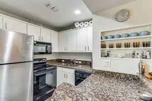 4242 Buena Vista St, Dallas, TX 75205 - Photo 7