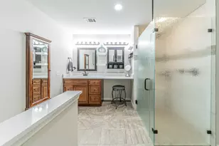 210 Bexar Dr, Highland Village, TX 75077 - Photo 13