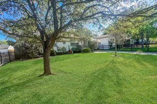 2212 Barlow Ave, Dallas, TX 75224 - Photo 3