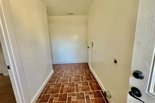 2212 Barlow Ave, Dallas, TX 75224 - Photo 15