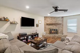 103 York Dr, Lorena, TX 76655 - Photo 7