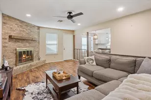 103 York Dr, Lorena, TX 76655 - Photo 9