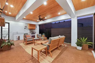 806 Thomasson Dr, Dallas, TX 75208 - Photo 23