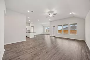 1506 Red Clover Ave, Van Alstyne, TX 75495 - Photo 5