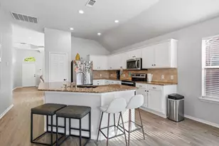 1316 Pelham Ln, Lewisville, TX 75077 - Photo 9