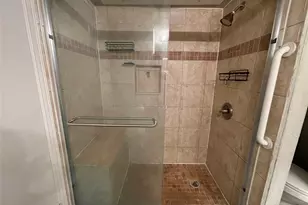 602 Bellaire Dr, Hurst, TX 76053 - Photo 17