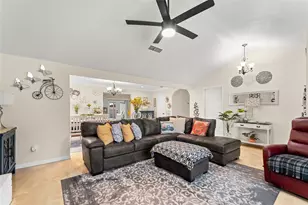 1813 Cripple Creek Dr, Garland, TX 75041 - Photo 13