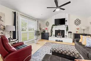 1813 Cripple Creek Dr, Garland, TX 75041 - Photo 5