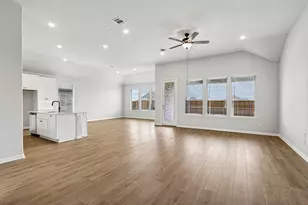 1502 Red Clover Ave, Van Alstyne, TX 75495 - Photo 5