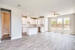 641 Hutchinson Ln, Lewisville, TX 75077 - Photo 3