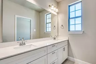 641 Hutchinson Ln, Lewisville, TX 75077 - Photo 13