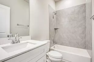 641 Hutchinson Ln, Lewisville, TX 75077 - Photo 17