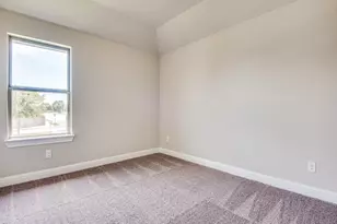 641 Hutchinson Ln, Lewisville, TX 75077 - Photo 17