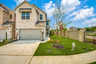 641 Hutchinson Ln, Lewisville, TX 75077 - Photo 1