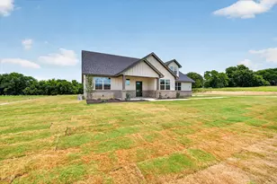 108 Loveta Ln, Boyd, TX 76023 - Photo 3