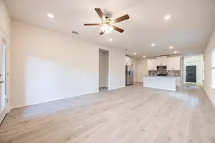 940 Apeldoorn Trl, Little Elm, TX 75068 - Photo 17