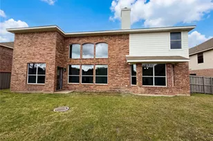 916 Matagorda Ln, DeSoto, TX 75115 - Photo 5