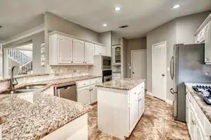 5421 N Briar Ridge Cir, McKinney, TX 75072 - Photo 9