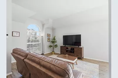 1316 Pelham Lane, Lewisville, TX 75077 - Photo 5