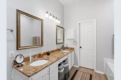 1316 Pelham Lane, Lewisville, TX 75077 - Photo 15