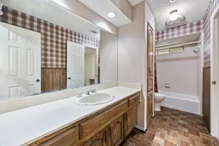 2106 Meadowview Cir, Garland, TX 75043 - Photo 25