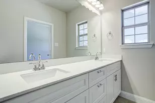 572 Hutchinson Ln, Lewisville, TX 75077 - Photo 13