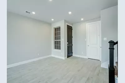 572 Hutchinson Lane, Lewisville, TX 75077 - Photo 9