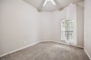 8100 Twin Oaks Dr, McKinney, TX 75070 - Photo 19
