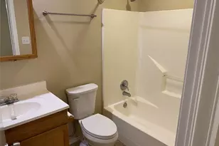 104 4th St, Glen Rose, TX 76043 - Photo 15