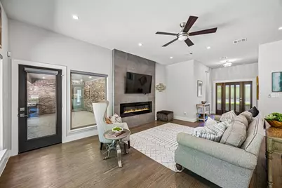 732 Creek Valley Court, Allen, TX 75002 - Photo 7