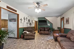504 E 3rd, Mt Pleasant, TX 75455 - Photo 5