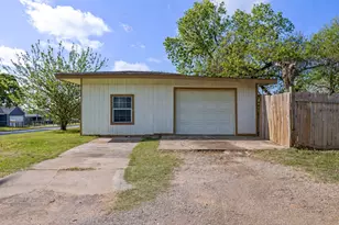 3000 Pate Dr, Fort Worth, TX 76105 - Photo 5