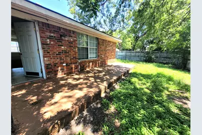 651 Meadow Park Drive, White Settlement, TX 76108 - Photo 19