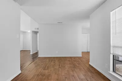 2117 Newbury Drive, Arlington, TX 76014 - Photo 9