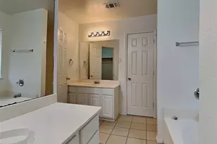 615 Douglas Dr, Mansfield, TX 76063 - Photo 9